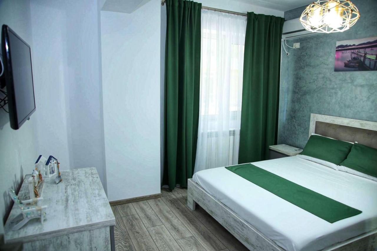Myamar Apartment Mamaia Luaran gambar