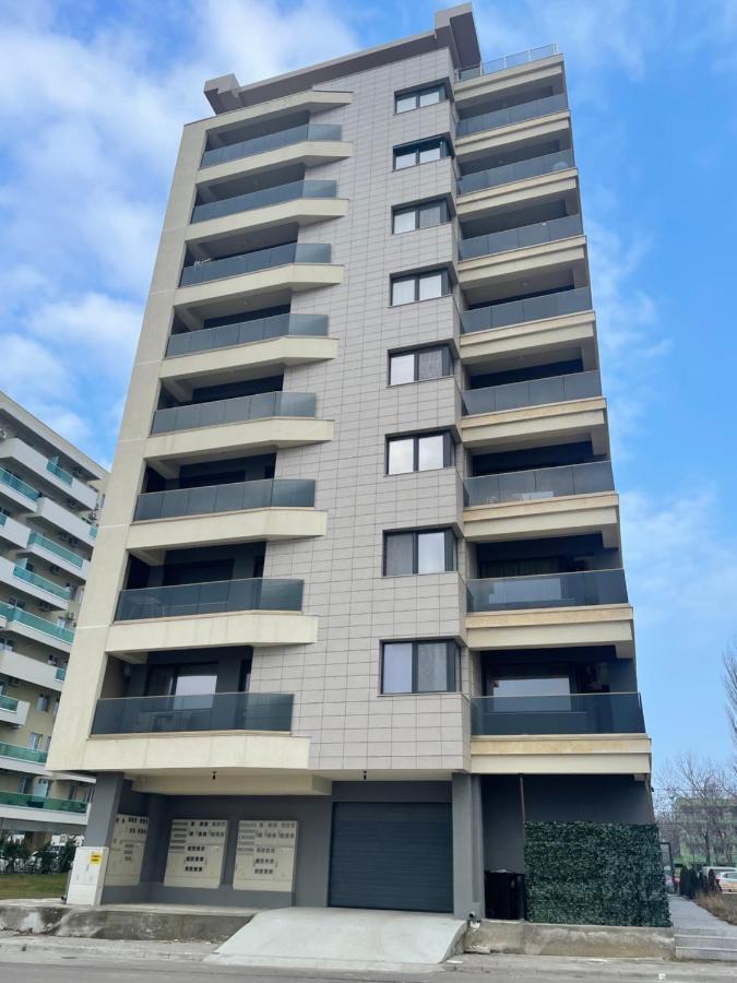 Myamar Apartment Mamaia Luaran gambar
