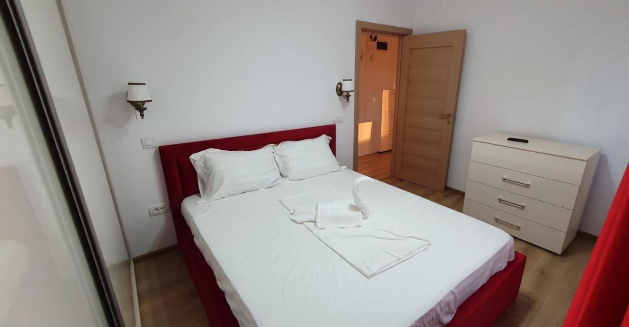 Myamar Apartment Mamaia Luaran gambar