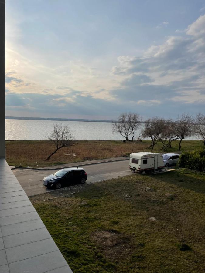 Myamar Apartment Mamaia Luaran gambar