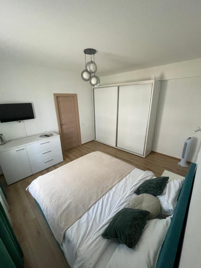 Myamar Apartment Mamaia Luaran gambar