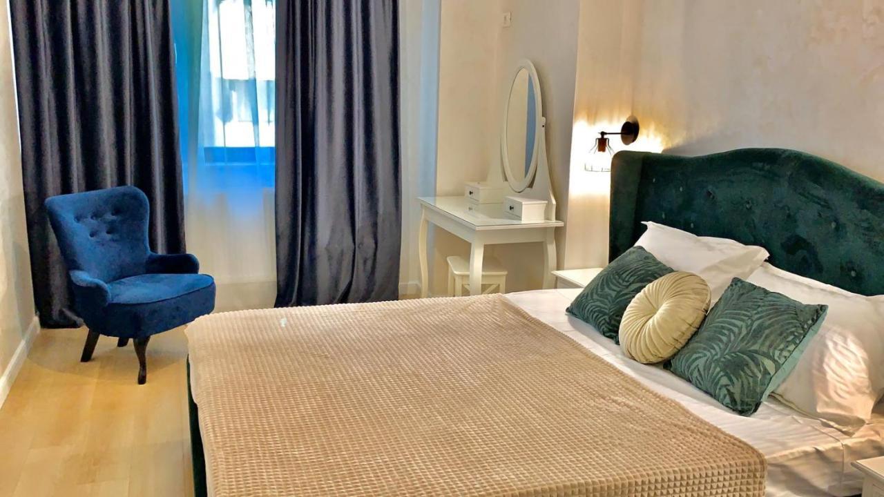 Myamar Apartment Mamaia Luaran gambar