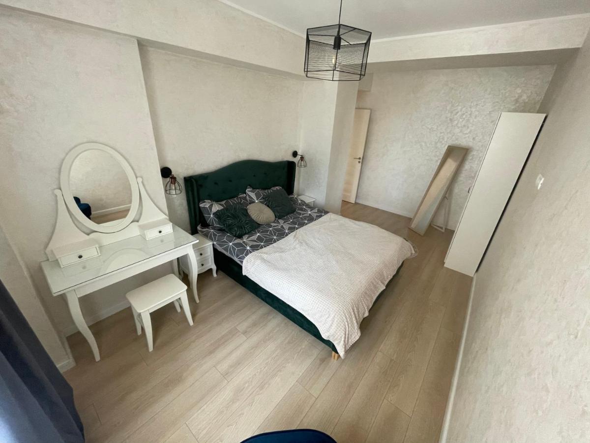 Myamar Apartment Mamaia Luaran gambar