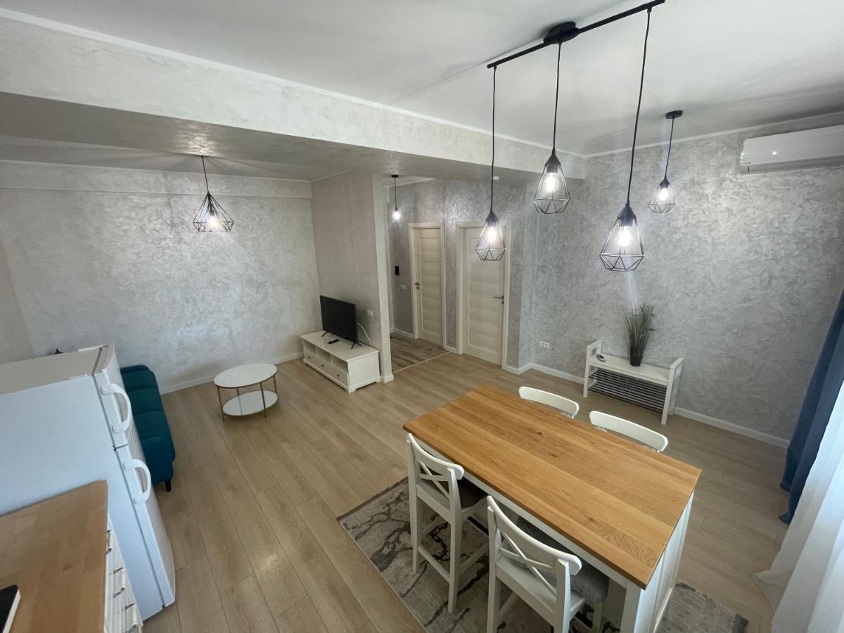 Myamar Apartment Mamaia Luaran gambar