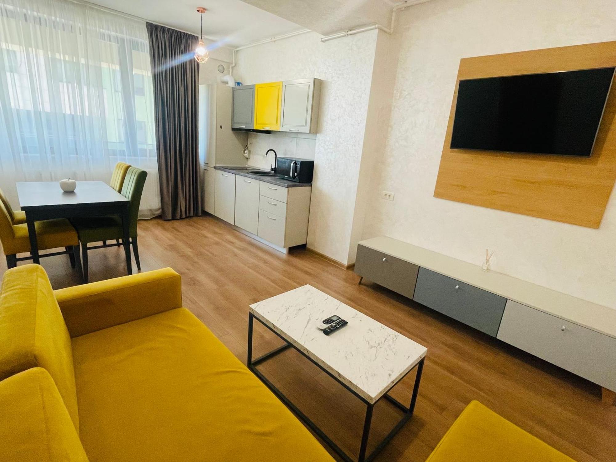 Myamar Apartment Mamaia Luaran gambar